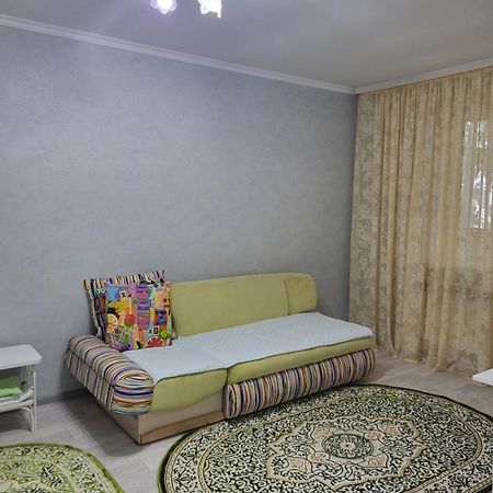 Apartamento Ahmetova 4 30 Almatý Exterior foto
